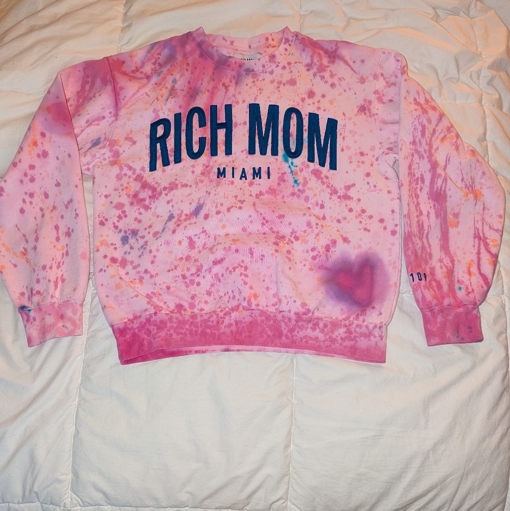 Rich Mom Sweatshirt Size Medium